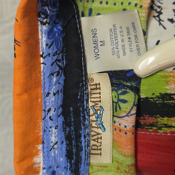 TravelSmith Red Orange Green Blue Graphic Button Down Shirt Vacation - Picture 9 of 9